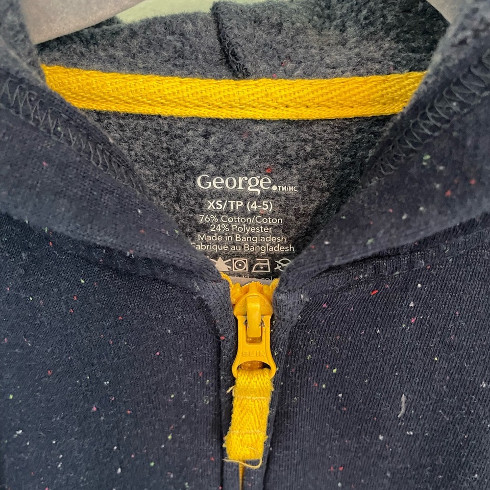 George Sweatsuit - Picture 3 of 7